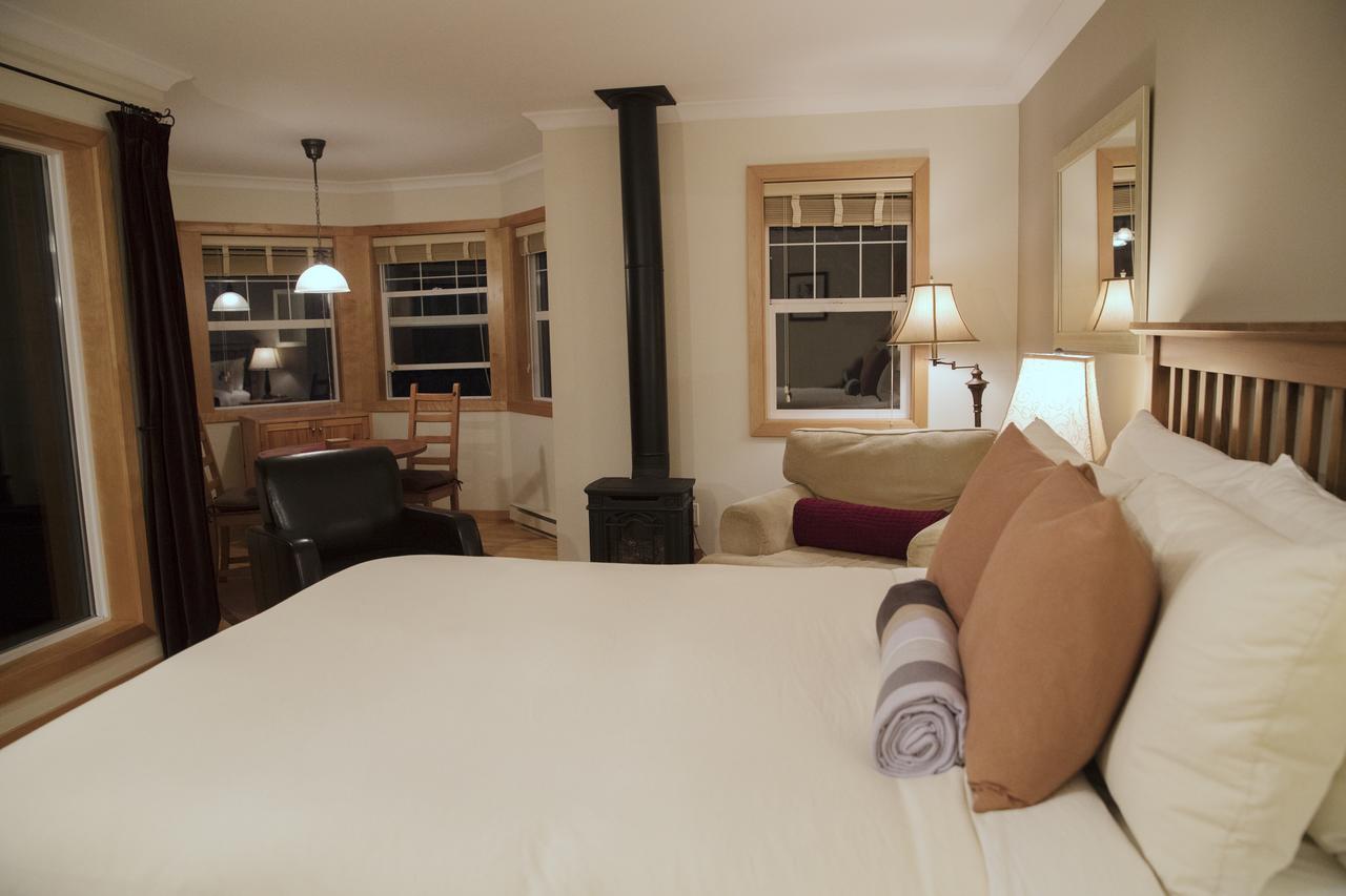 Chesterman Hideaway Hotel Tofino Exterior foto